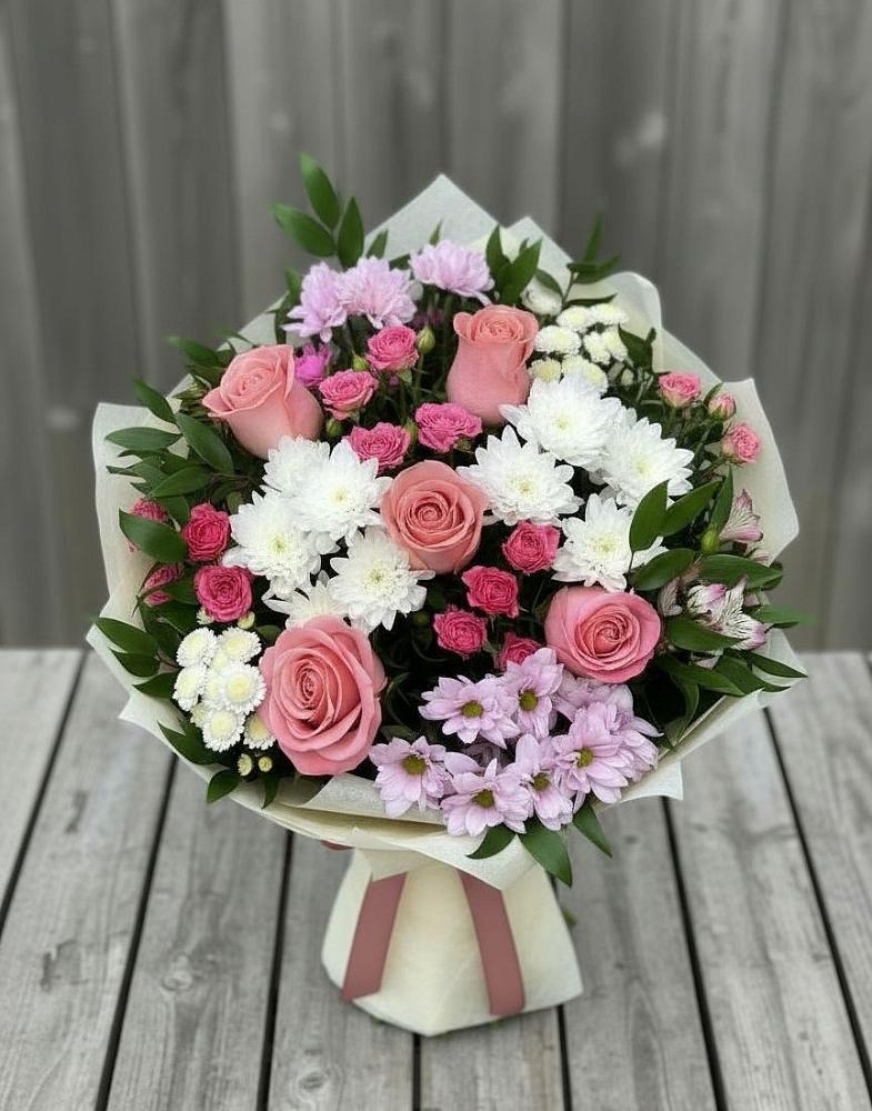 Букет цветов из: Альстромерии, Гвоздики, Розы и Хризантемы в Кораблино