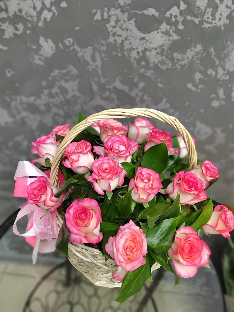 Цветочная композиция из Розы в корзине в Кораблино