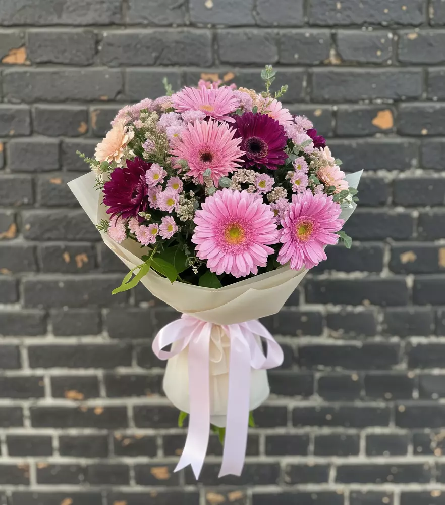 Букет цветов из: Герберы и Хризантемы в Кораблино