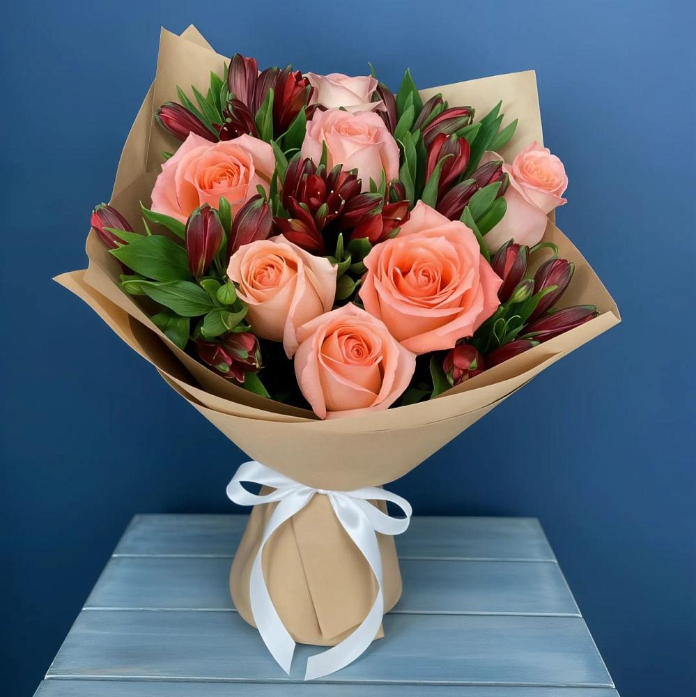 Букет цветов из: Розы и Альстромерии в Кораблино