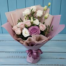 Букет цветов из:  Розы и Лизиантусы в Кораблино