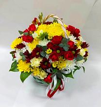 Цветочная композиция из Хризантемы и Розы в корзине в Кораблино