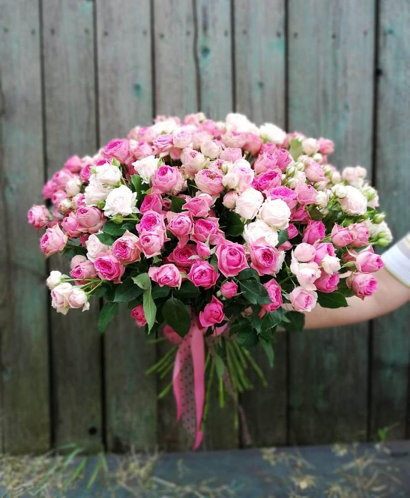 Букет Розовые кустовые розы Натали и Лав Лидия в Кораблино