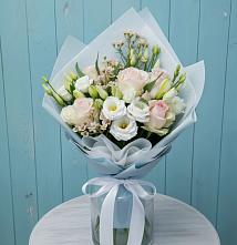 Букет цветов из:  Розы и Лизиантусы в Кораблино