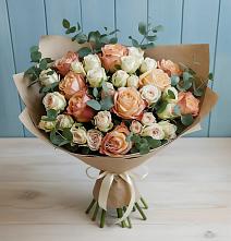 Букет цветов из:  Альстромерии и Розы в Кораблино
