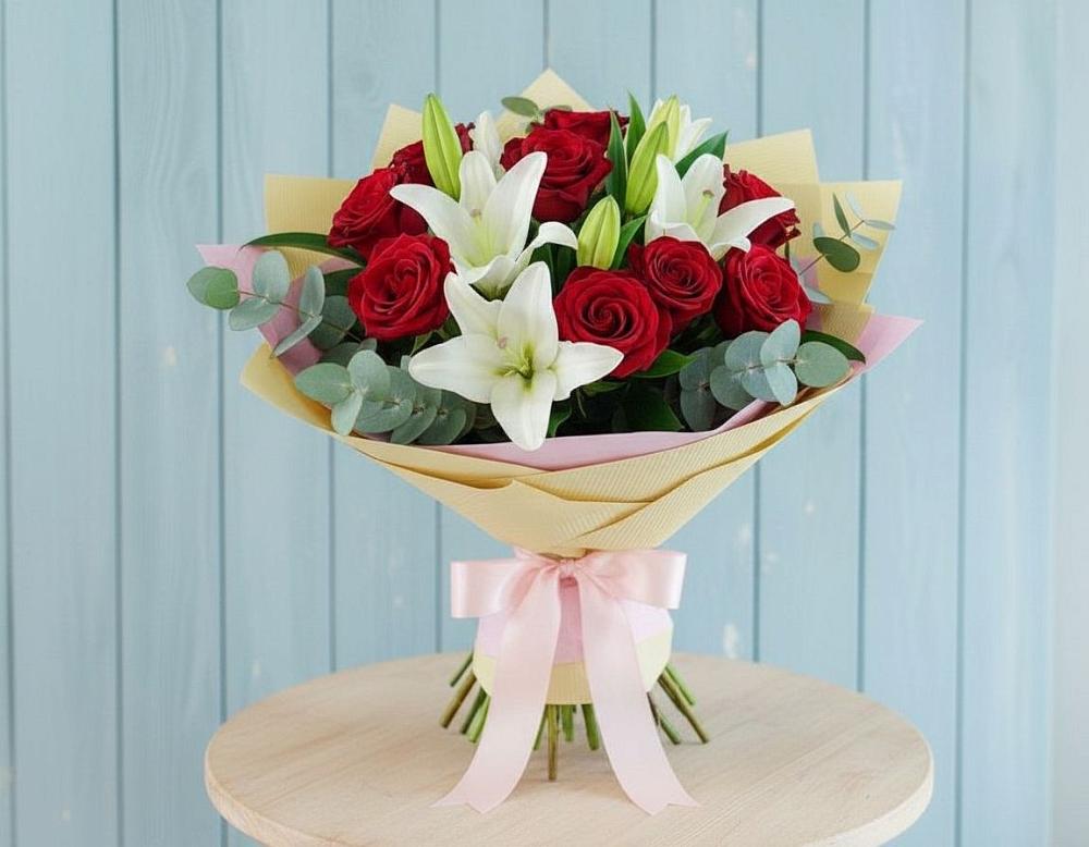 Букет цветов из: Лилии и Розы в Кораблино